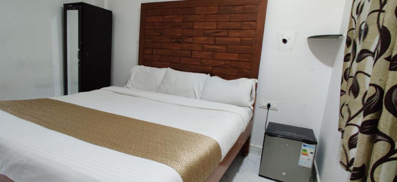 Hotel Mary Joey Baga Ngoại thất bức ảnh